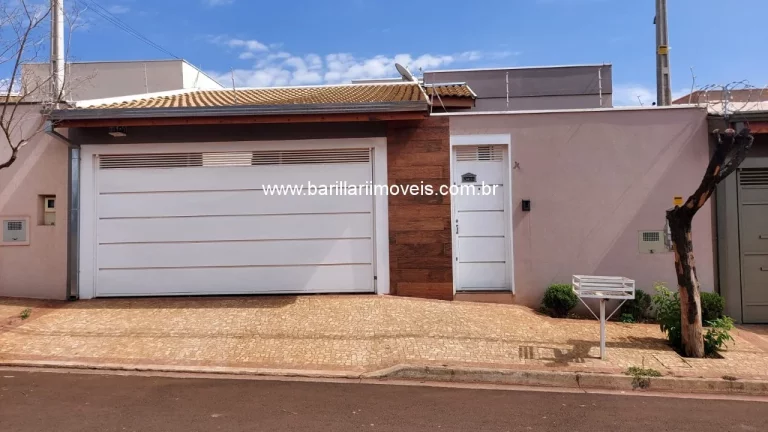 Imperdível oportunidade: Casa à venda em Bonfim Paulista-SP, 3 quartos, 1 suíte, 2 salas, 3 vagas, 131m²!