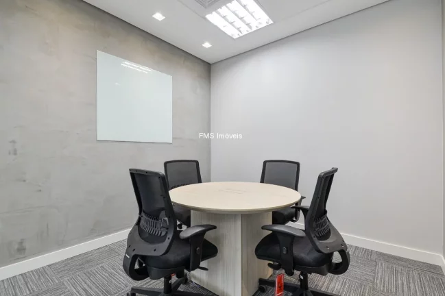 Imagem Conjunto comercial com 562m2 na Vila Olímpia.