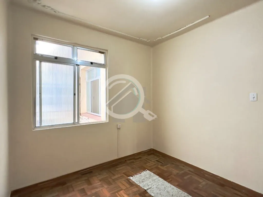 Imagem Apartamento de 80m², 3 dormitórios, sendo 1 com sacada, peças ampla, living para 2 ambientes, coz...
