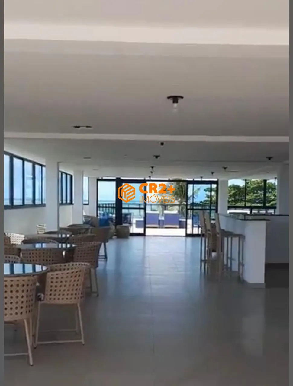 Imagem Vendo Flat Porteira Fechada em Maracaípe á 30 metros da beira-mar.