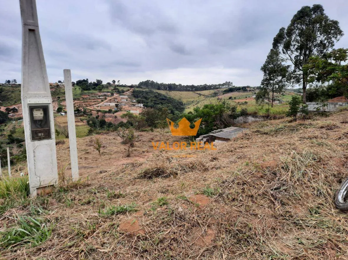 Imagem Oportunidade Única! Terreno em Condomínio de 5.000 m² com fundo para uma nascente no Bairro Caioçara, Jarinu, SP, R$ 275 mil.
