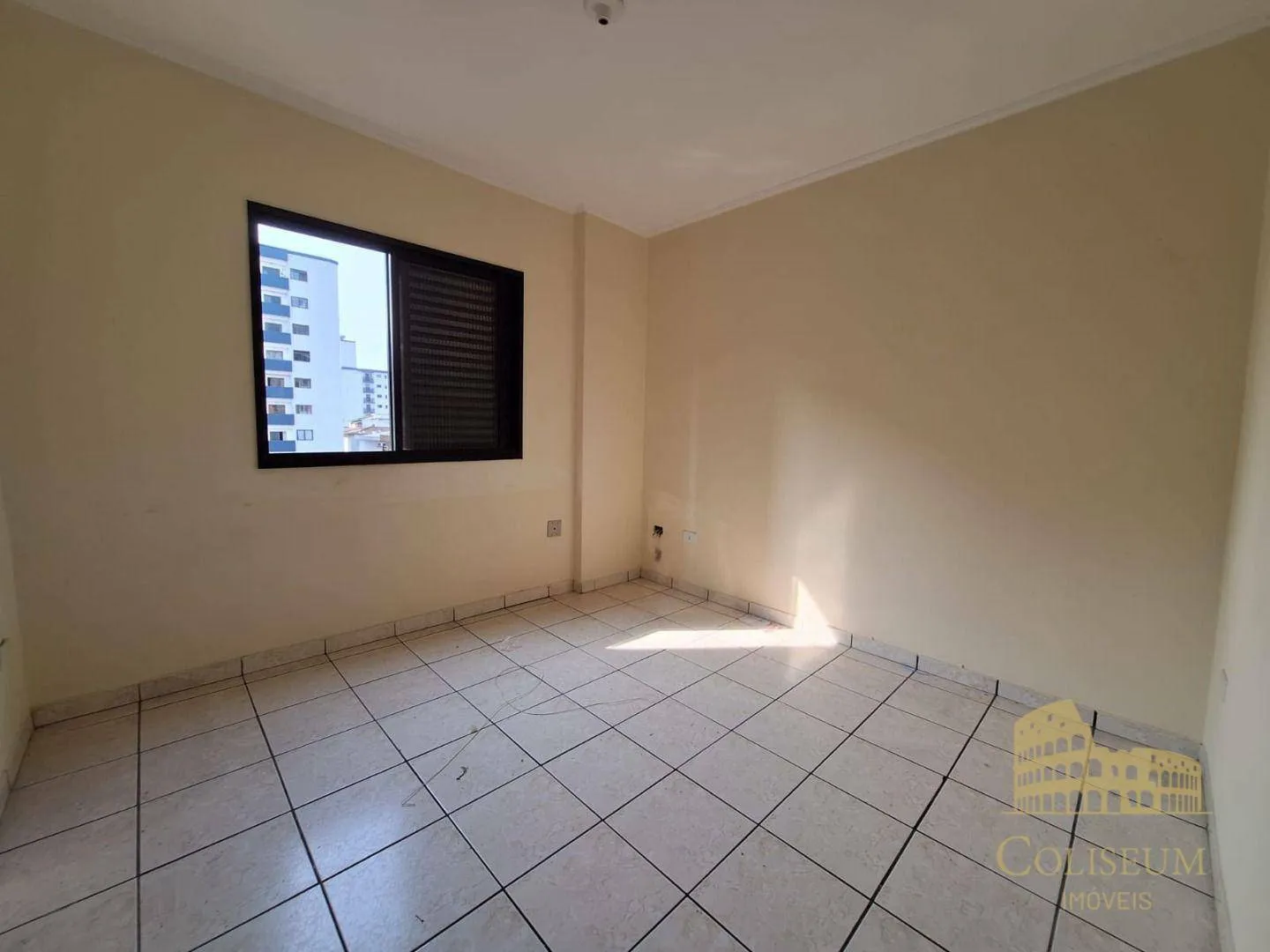Imagem Apartamento com 2 dormitórios para alugar, 80 m² por R$ 3.200,00/mês - Vila Guilhermina - Praia Grande/SP