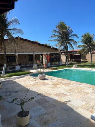 Imagem Casa porteira fechada na Praia do morro branco em Beberibe, Ceará