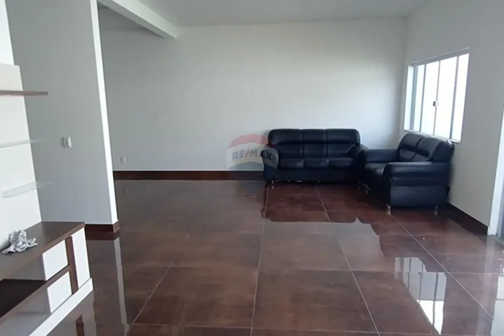 Imagem Casa com 3 quartos para venda em Pedra de Guaratiba