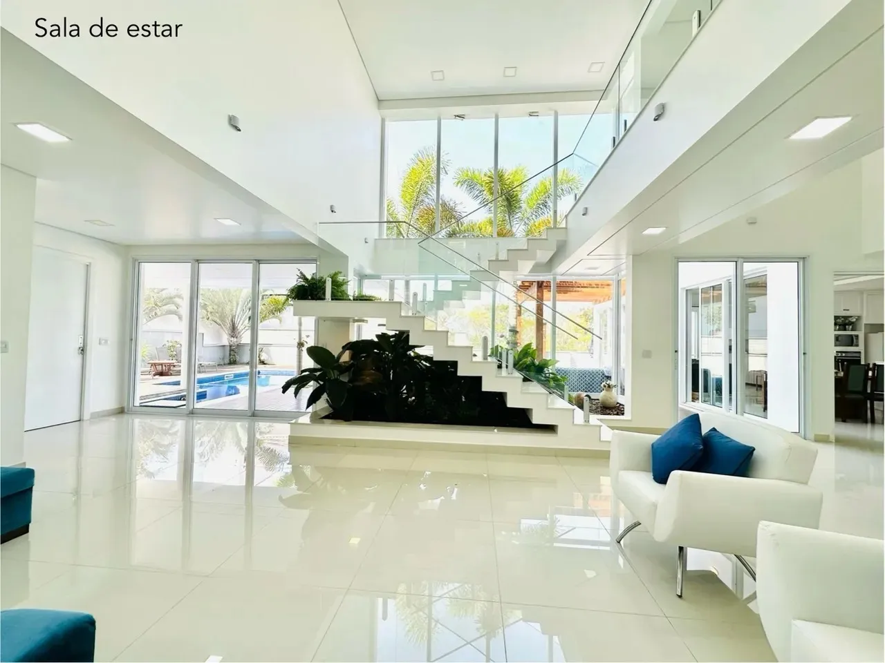 Imagem Casa Sobrado de 650m², Localizada no Condomínio Bosques do Junqueira em Tatuí/SP!