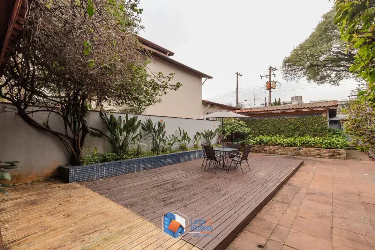 Imagem Casa para venda em Brooklin Paulista com 3 quartos, sendo 3 suítes, 242m²