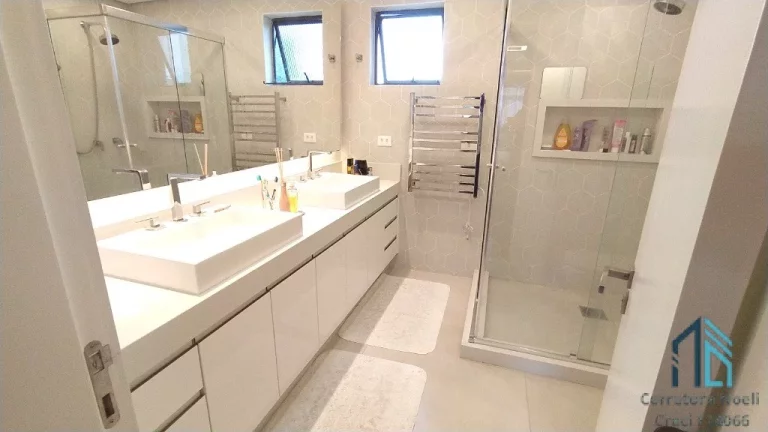 Imagem Apartamento 04 quartos sendo uma suíte, 02 vagas de garagem no Cabral/Ahú em Curitiba PR