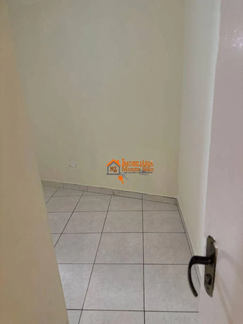 Imagem Apartamento com 2 dormitórios à venda, 45 m² por R$ 155.000,00 - Parque Continental - Guarulhos/SP