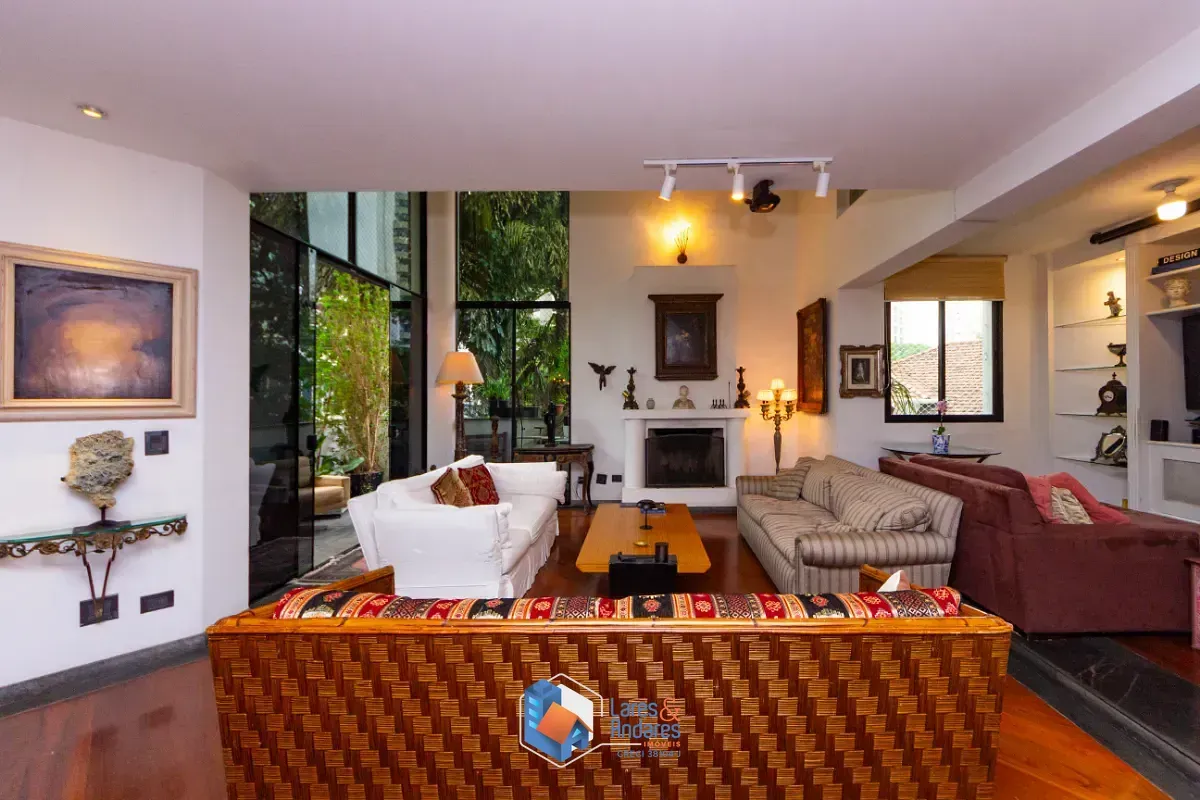 Imagem Duplex para venda em Campo Belo com 4 quartos, sendo 4 suítes, 254m²