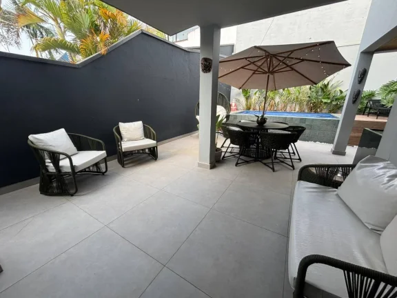 Imagem Casa com 4 dormitórios à venda, 300 m² por R$ 1.690.000,00 - GRANJA VIANA - JARDIM DAS FLORES - Cotia/SP