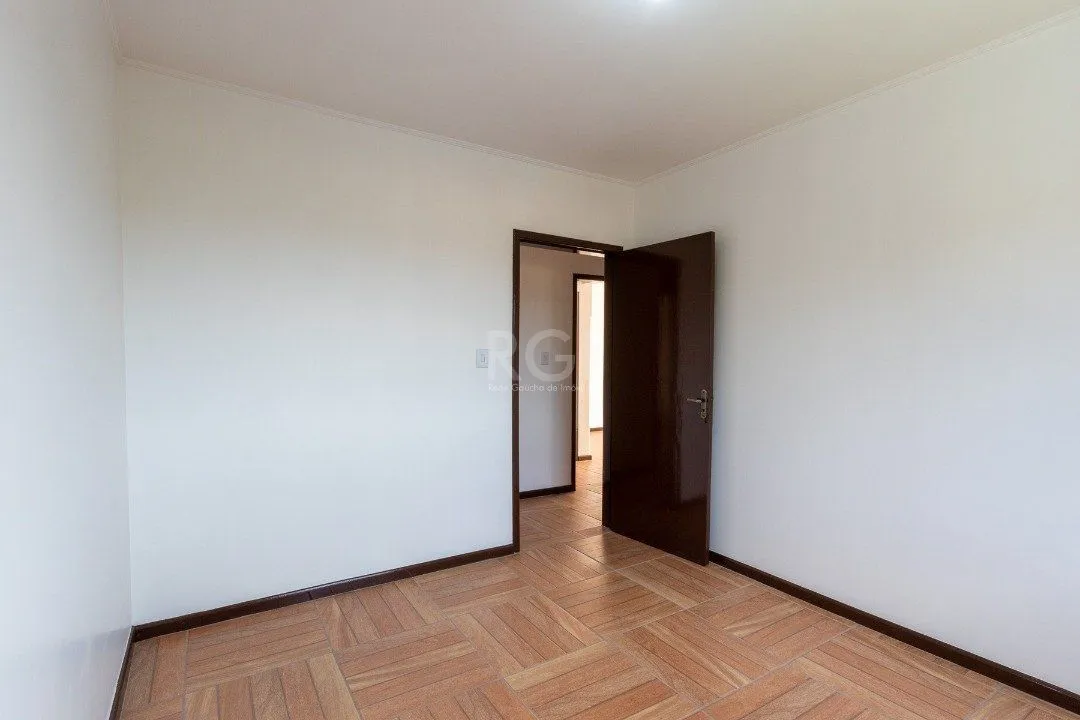 Imagem Casa para Venda - 454.7m², 5 dormitórios, sendo 1 suites, 8 vagas - Teresópolis