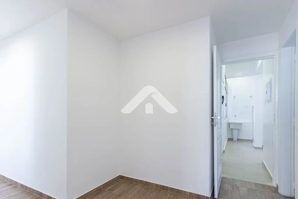 Imagem Oportunidade Estratégica em Laranjeiras - Apartamento de 93 m² com Localização Privilegiada
