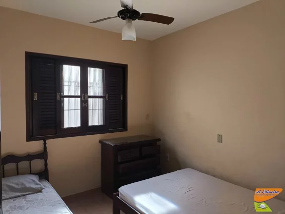 Imagem Linda casa +edícula próximo a praia