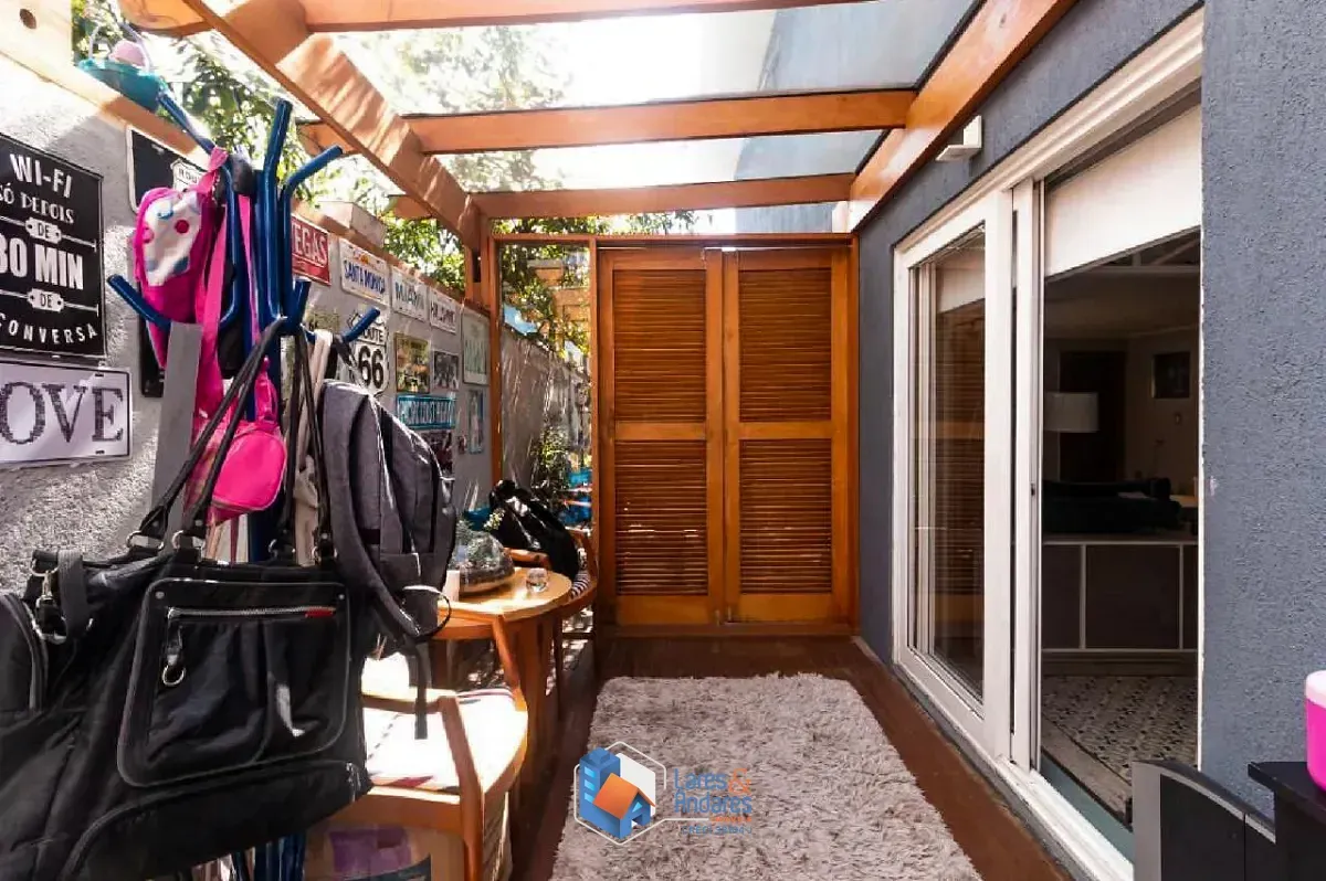 Imagem Casa para venda em Indianópolis com 3 quartos, sendo 1 suíte, 280m²