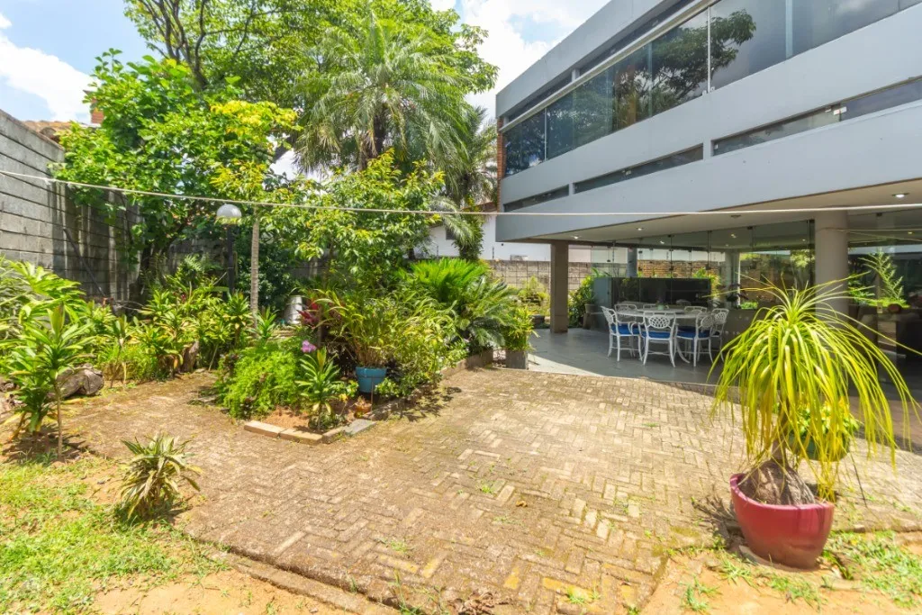 Imagem Imóvel de alto padrão na Vila Ida: Casa com 3 suítes, 4 banheiros e 4 vagas de garagem em São Paulo-SP!
