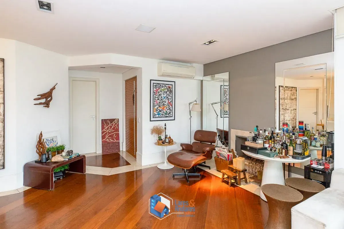 Imagem Apartamento para venda em Vila Mariana com 3 quartos, sendo 3 suítes, 205m²