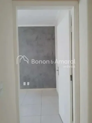 Imagem Excelente oportunidade para quem busca um imóvel amplo, bem conservado e com localização estraté...