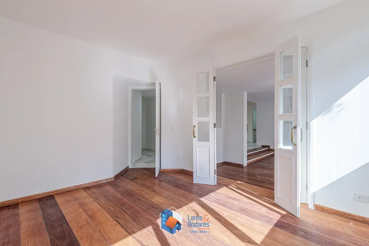 Imagem Apartamento para venda em Real Parque com 3 quartos, sendo 3 suítes, 240m²