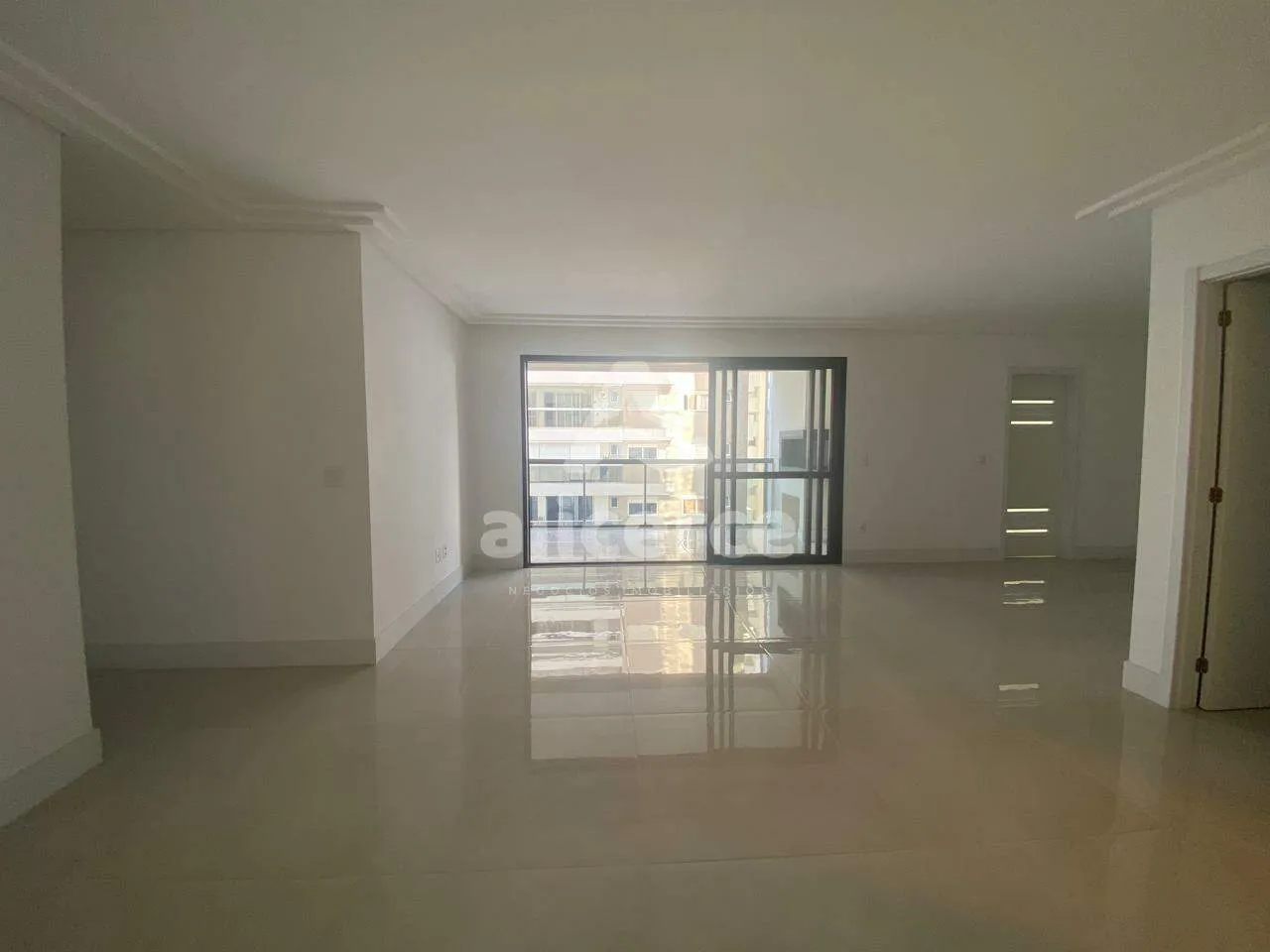 Imagem Apartamento de alto Luxo com 129,15 m² privativos sendo 03 Suítes, Sacada gourmet, no Kobrasol - São José/SC