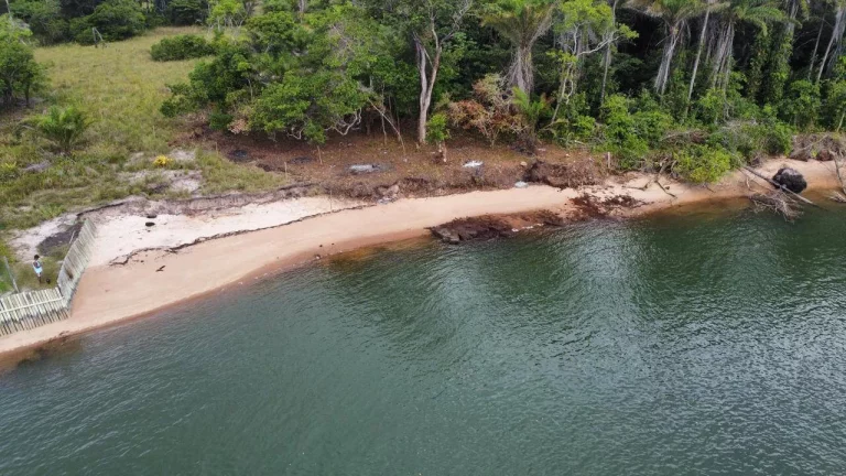 Imagem GLEBAS FRENTE MAR