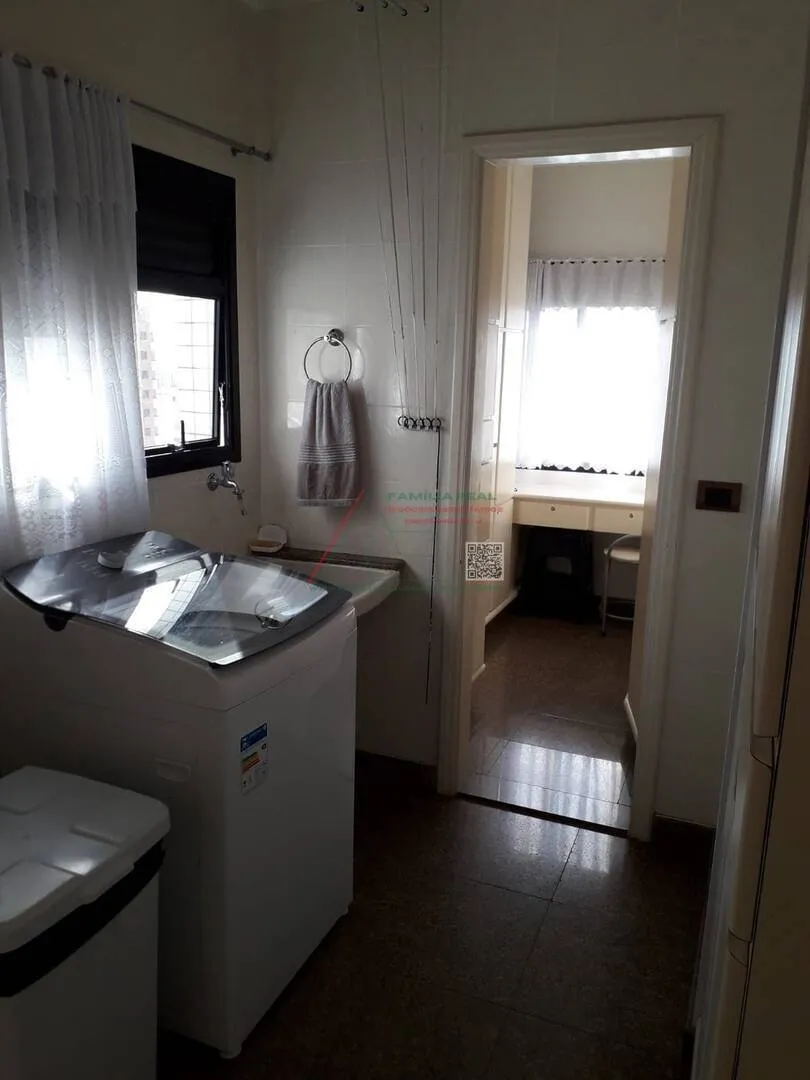 Imagem Apartamento Alto Padrão, 3 Dorms, sendo 1 Suíte e 1Suíte empregada, a venda, na Vila Gomes Cardim.