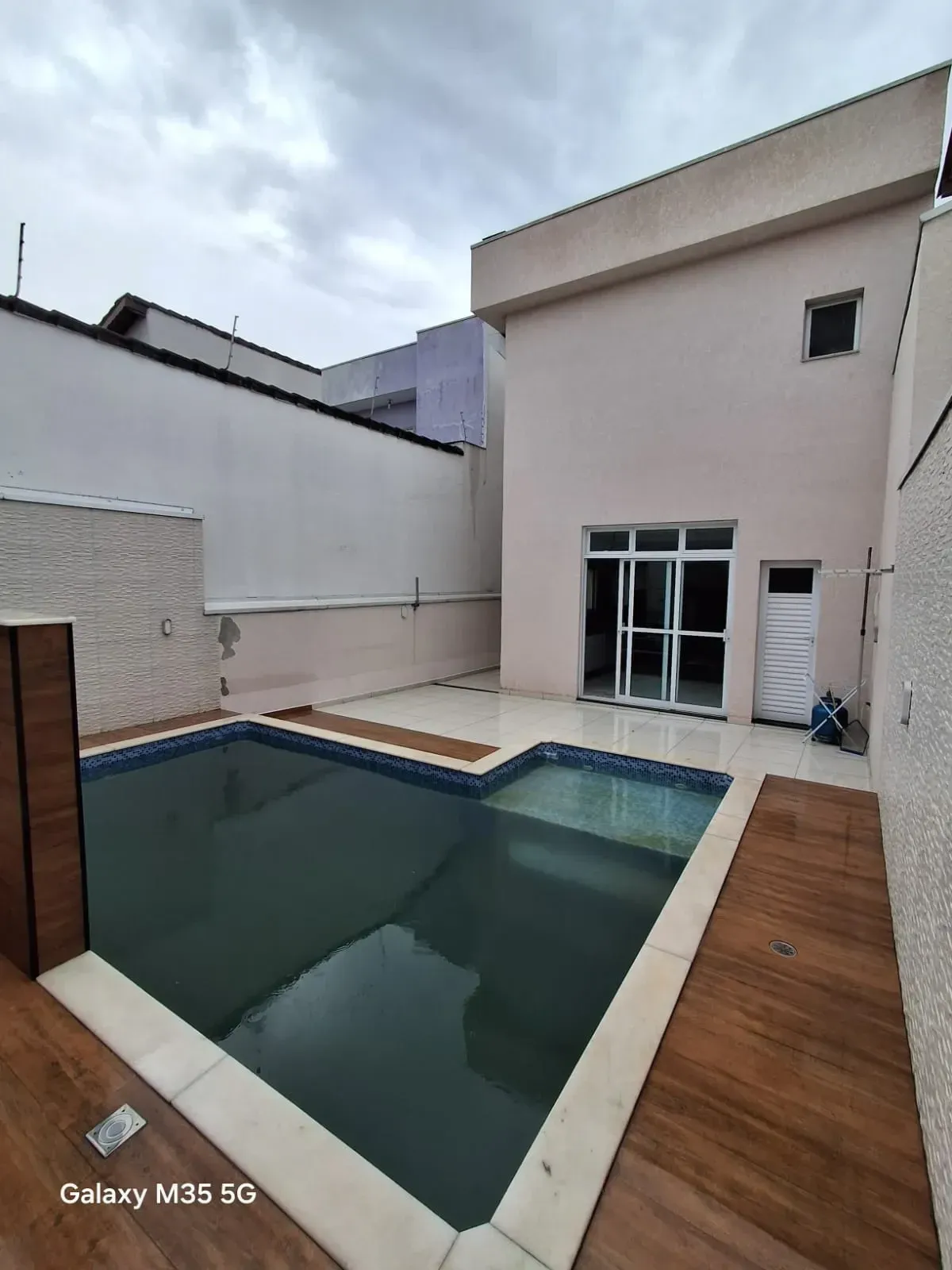 Imagem Sobrado com 3 Quartos à Venda, 217 m² em Jardim dos Ipês - Suzano