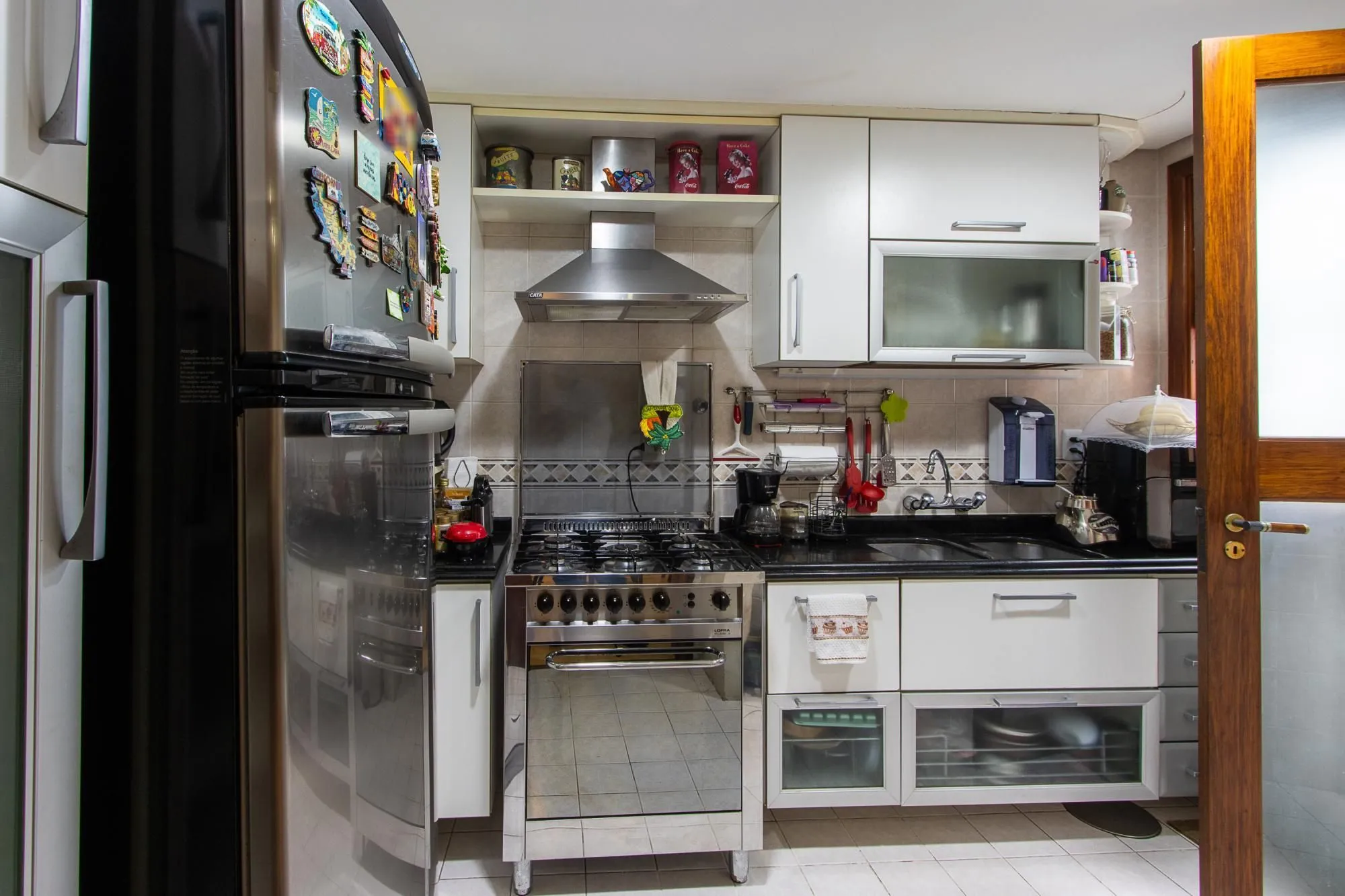 Imagem Apartamento de 3 dormitórios, 1 suíte e 3 vagas no bairro Ipanema.