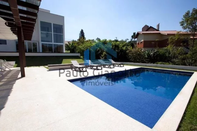 Foto do imóvel Casa espetacular com projeto moderno na Granja Viana em Rua das Cinco Pontas