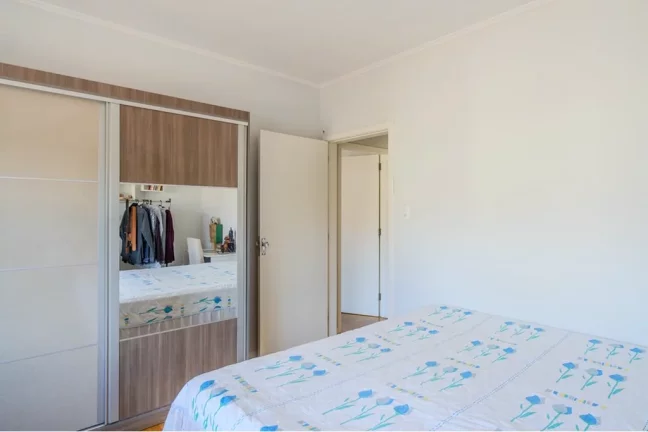 Imagem Apartamento para venda no bairro Medianeira em Porto Alegre