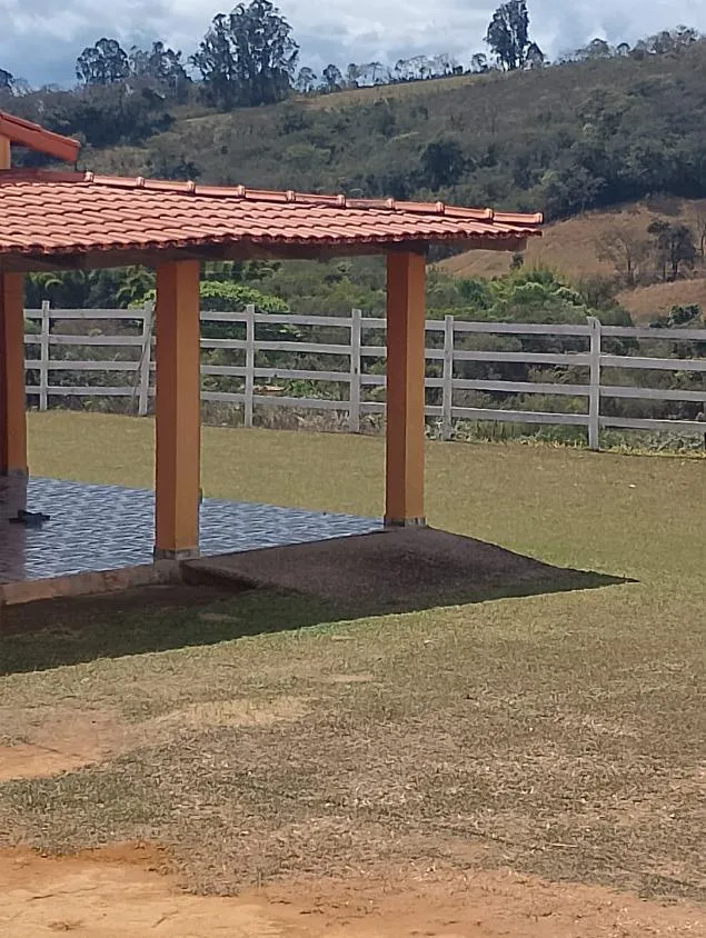 Imagem Vendo um excelente sítio em Piedade dos Gerais/MG, com 5,6 hectares (56.000 m²)