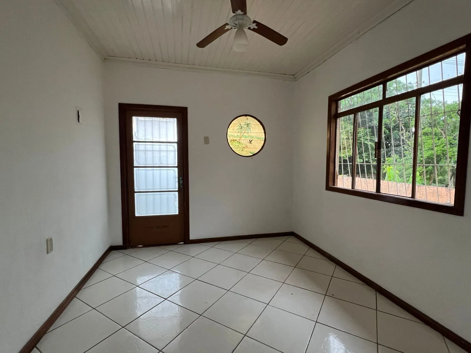 Imagem Chácara a venda com casa de 170 m2, terreno com 968 m2 em Nova Santa Rita