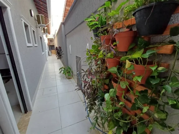 Imagem Espaçosa Casa Geminada 3 Quartos em Caiçara, Praia Grande