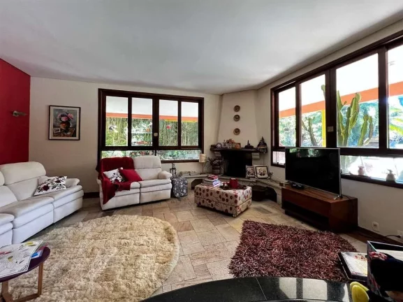 Imagem Casa com 5 quartos / suítes à venda, área construída 1333 m² / terreno 3.782,61 m² - Condomínio Jardim Mediterrâneo - Granja Viana - Cotia/SP