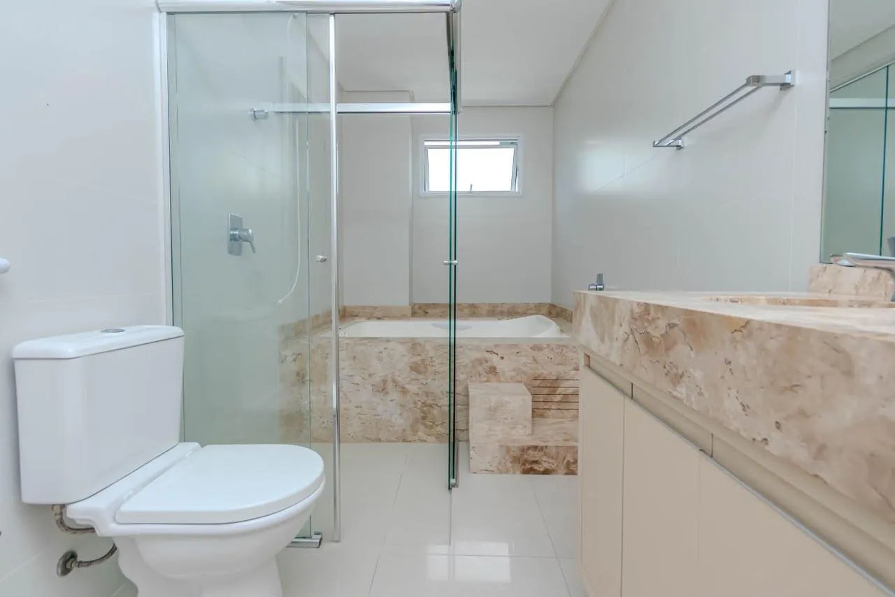 Imagem Apartamento com vista para o mar à venda com 270m2 por R$ 4.900.000,00
