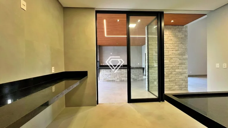 Imagem Casa 3 Suítes + Escritório, 204 m² c/ lazer na 505 Sul