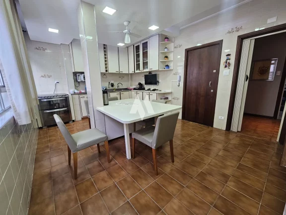 Imagem Apartamento amplo no Boqueirão com varanda e 04 quartos!