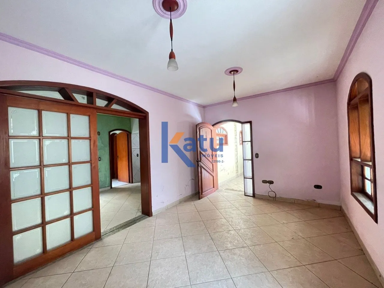 Imagem CASA TÉRREA PARA VENDA NO VILA RAMI - JUNDIAÍ/SP

A residência possui 183 m² de área construíd...