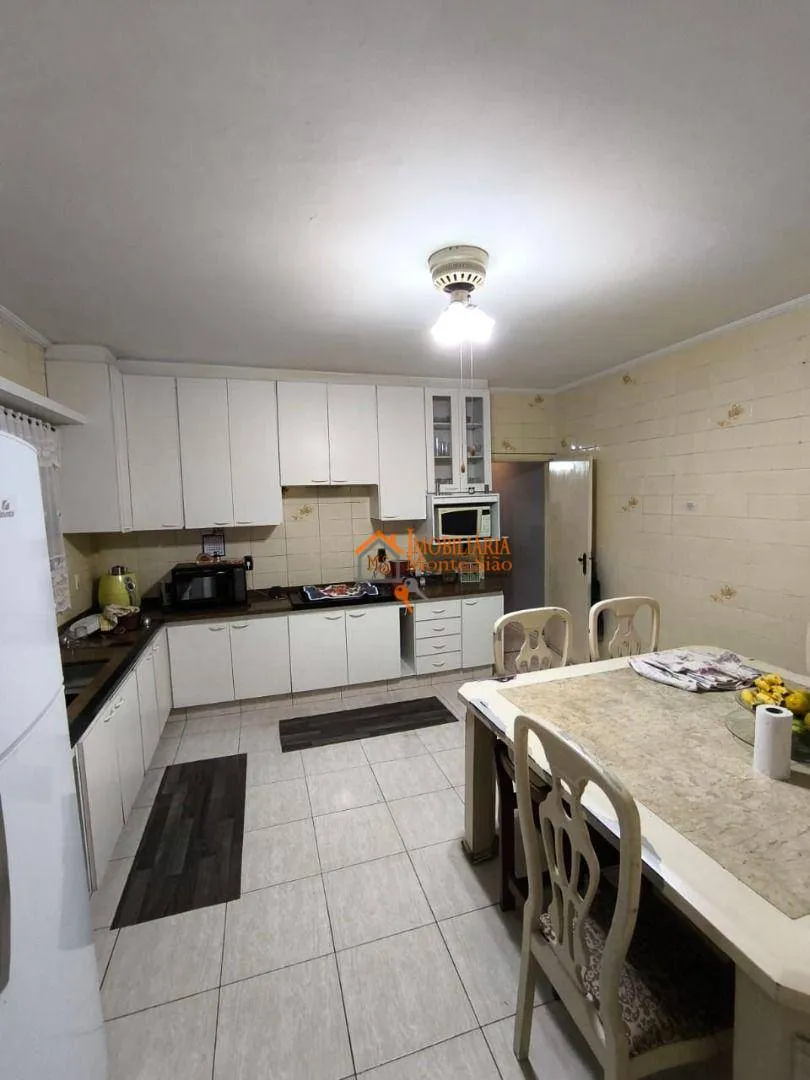 Imagem Sobrado com 3 dormitórios à venda, 171 m² por R$ 849.000,00 - Jardim Santa Mena - Guarulhos/SP