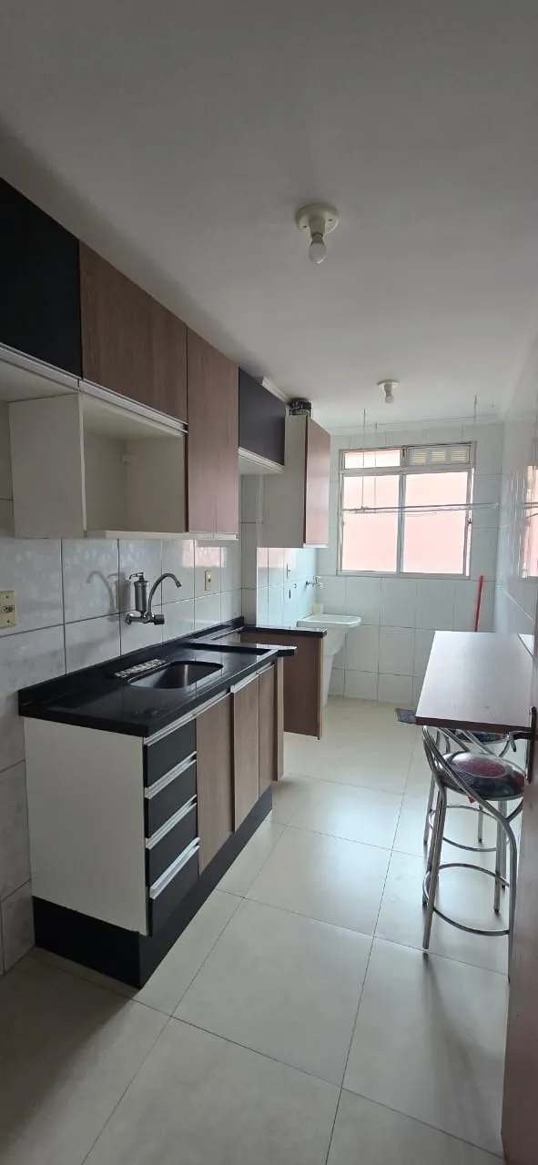 Imagem Apartamento Mobiliado com 2 Quartos no Condomínio Bosque das Araucárias