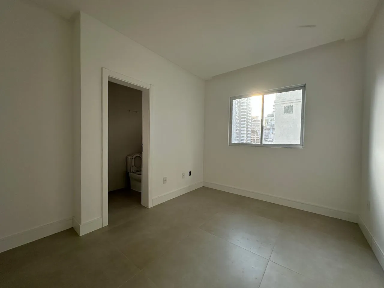 Imagem Apartamento à venda com 147m2 por R$ 1.650.000,00