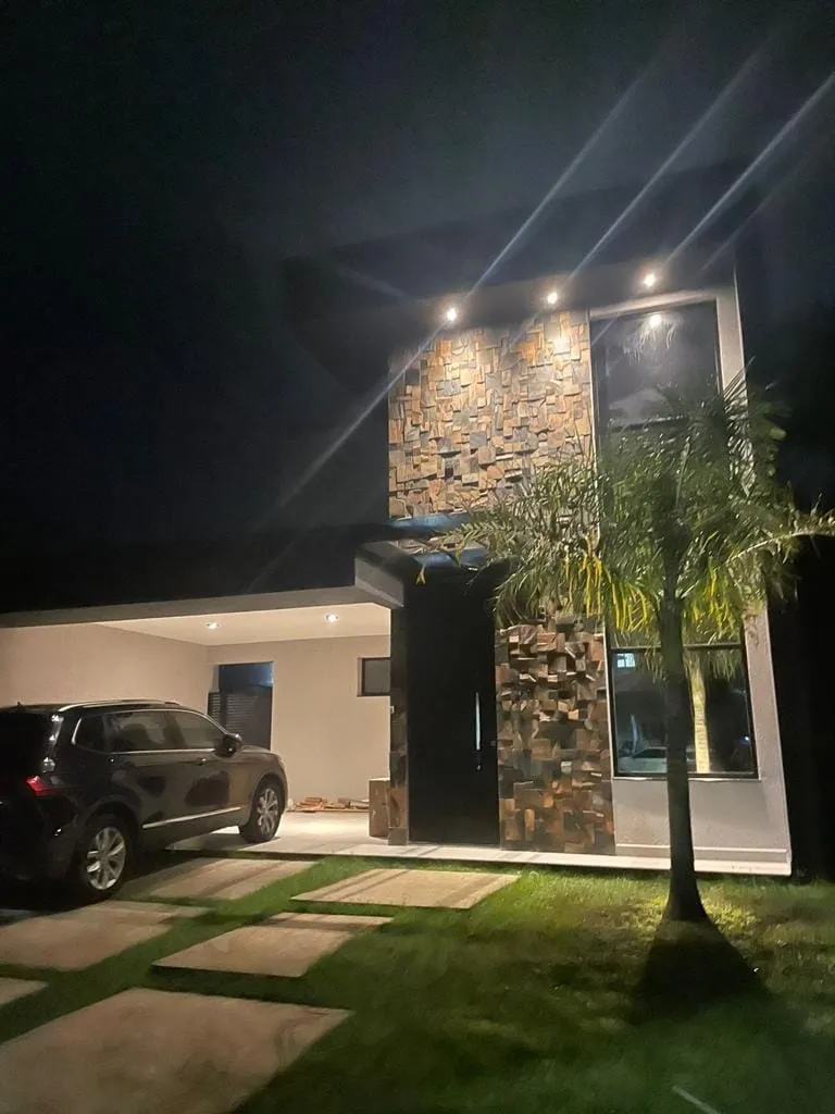 Imagem Casa à venda 3 Quartos, 3 Suites, 2 Vagas, 330M², Taubaté Village, Taubaté - SP | Condominio Taubaté Village