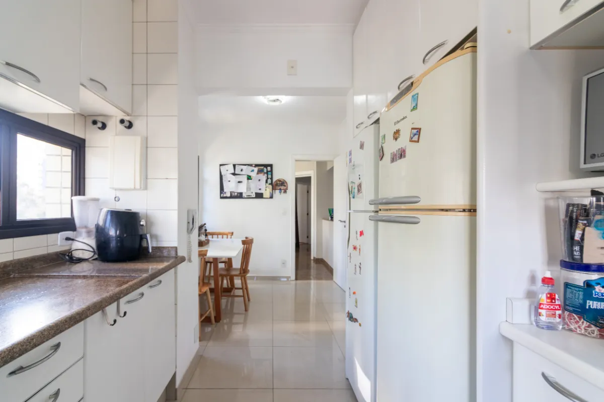 Imagem Apartamento para venda em Vila Andrade com 3 quartos, sendo 3 suítes, 184m2