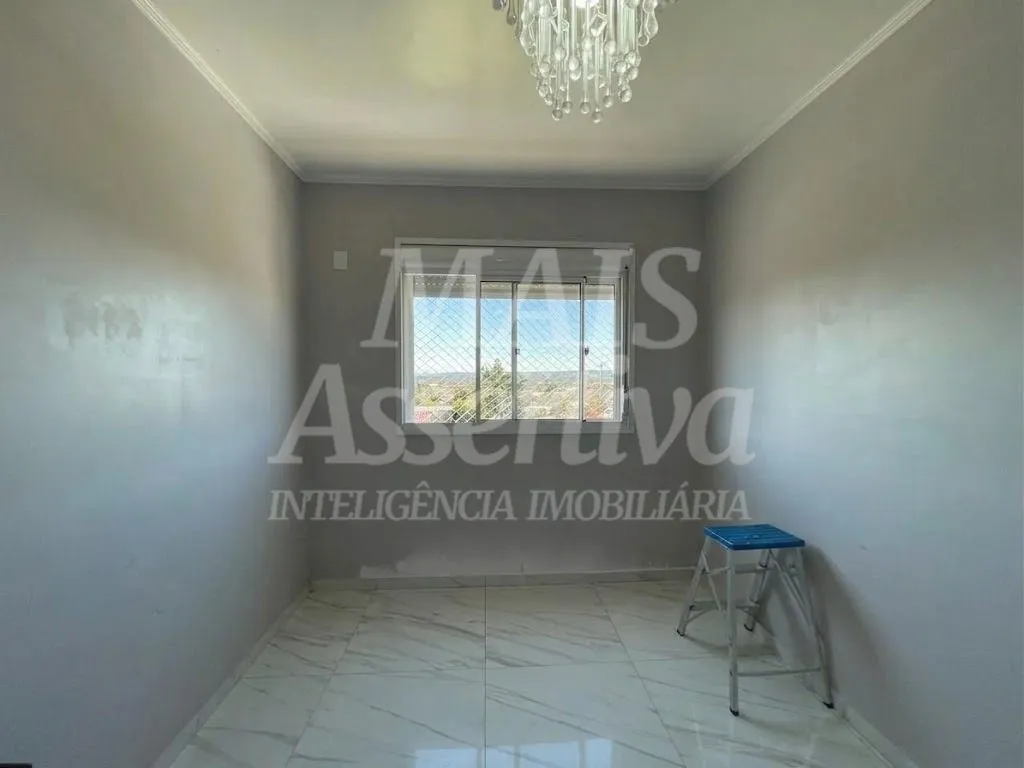 Imagem Excelente apartamento à venda - 3 Dormitórios, semi mobiliado e com sacada!