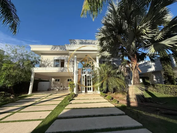 Imagem Casa Sobrado, 4 Dormitórios ( 4 suítes), Condomínio Santa Clara, Jacareí.