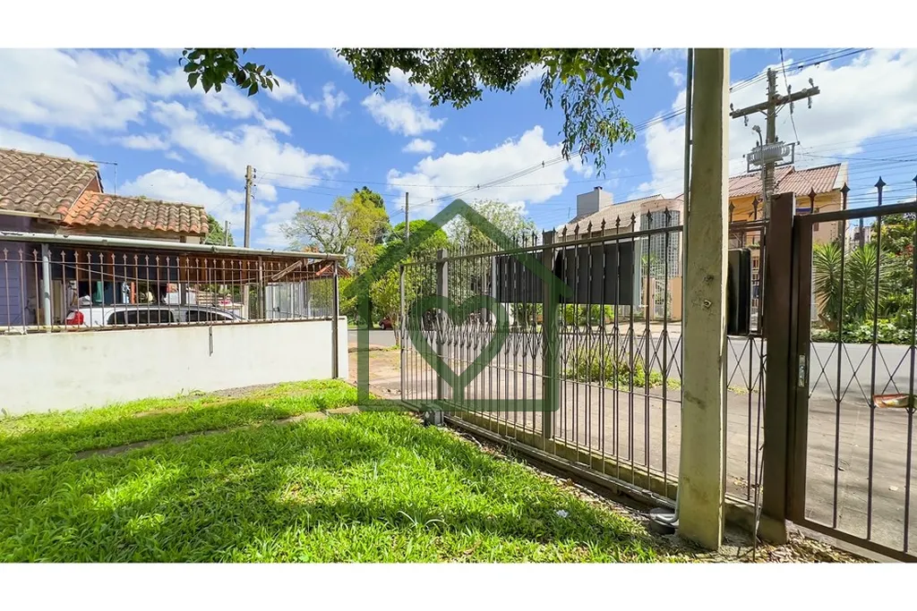 Imagem Terreno plano com 352m² localizado na Rua Edmundo Bastian 1155 no bairro Cristo Redentor medindo 8,...
