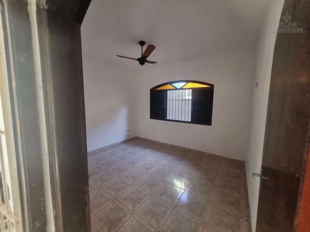Imagem CASA A VENDA NO VILA CAIÇARA PRAIA GRANDE, ABAIXO DO VALOR DE MERCADO