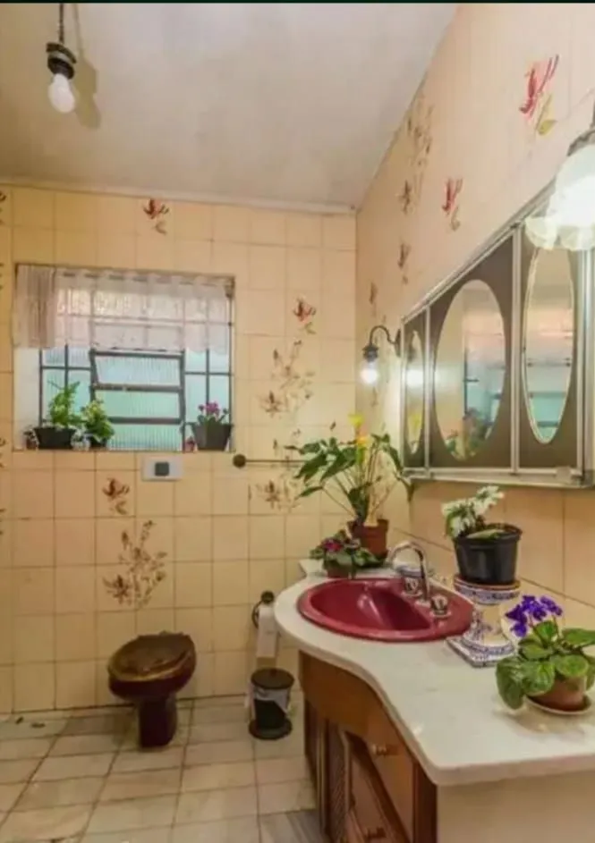 Imagem Casa com 5 quartos à venda na Rua Doutor Possidônio Cunha, 62, Vila Assunção, Porto Alegre