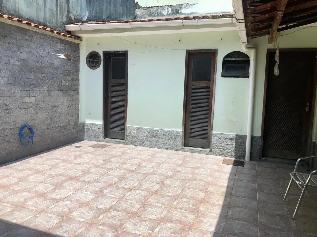Imagem Casa de Condomínio com 4 Quartos à Venda, 100 m² em Vila Três - São Gonçalo