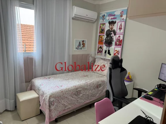 Imagem Casa em Villagio com 2 Dormitórios e Garagem para 3 Carros ? Santos R$ 885 mil