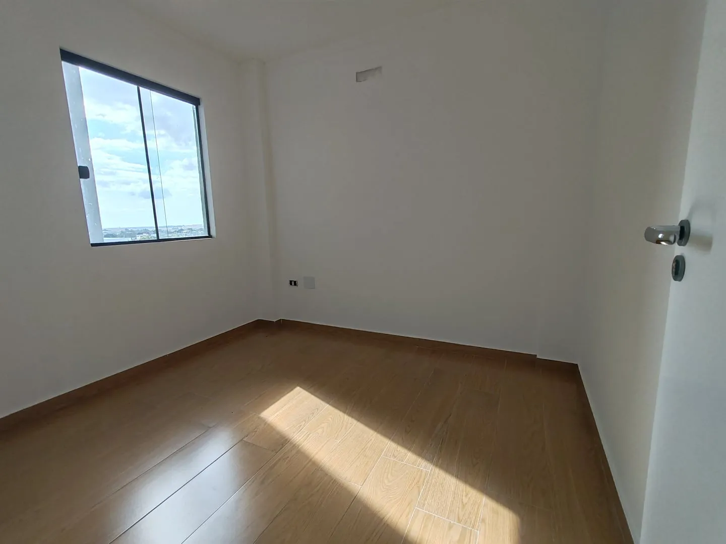 Imagem Apartamento à Venda com 2 dormitórios no Alto Alegre em Cascavel